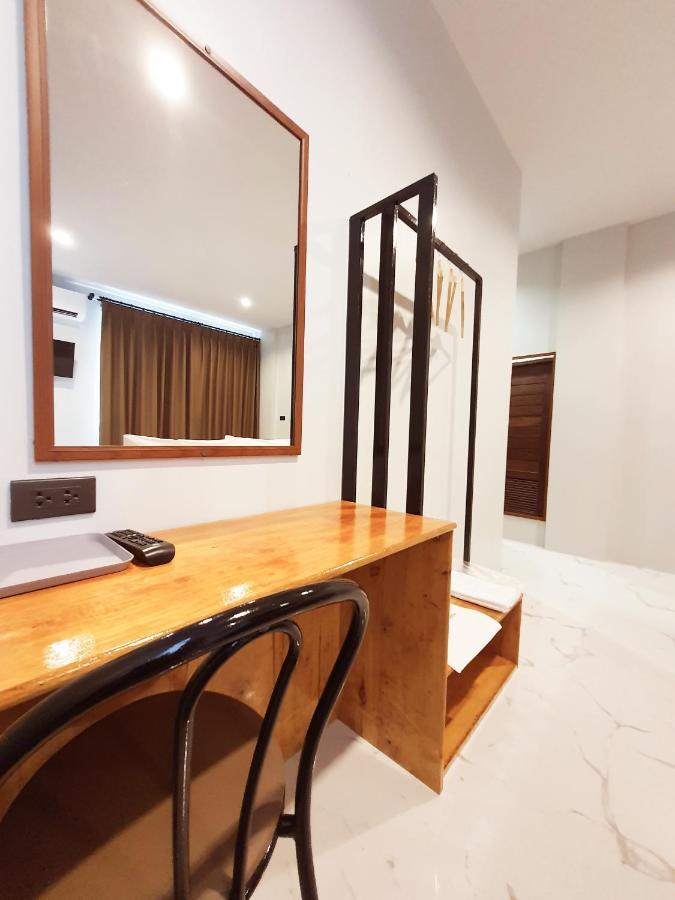 Suhotel Suratthani Surat Thani Exterior photo